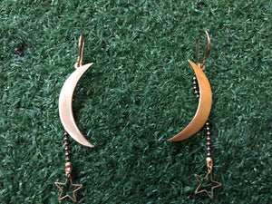 Star and cresent moon earring